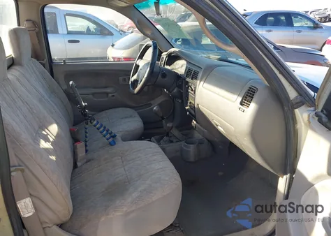 2002 Toyota Tacoma z USA, uszkodzony, nr VIN 5TEPM62NX2Z083065